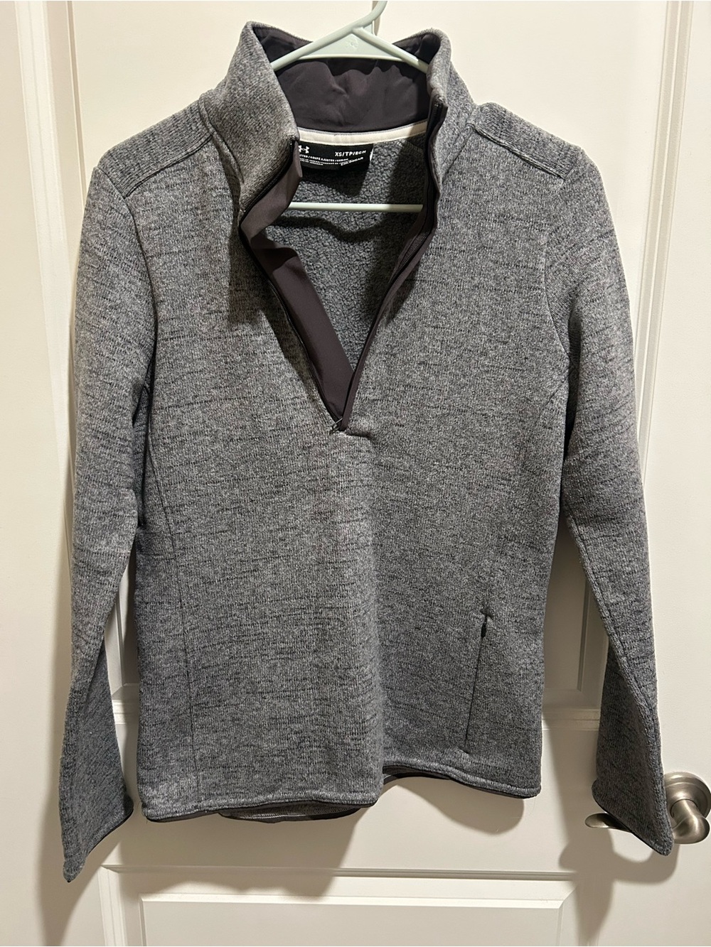 Under Armour Women’s Gray Quarter-Zip Pullover